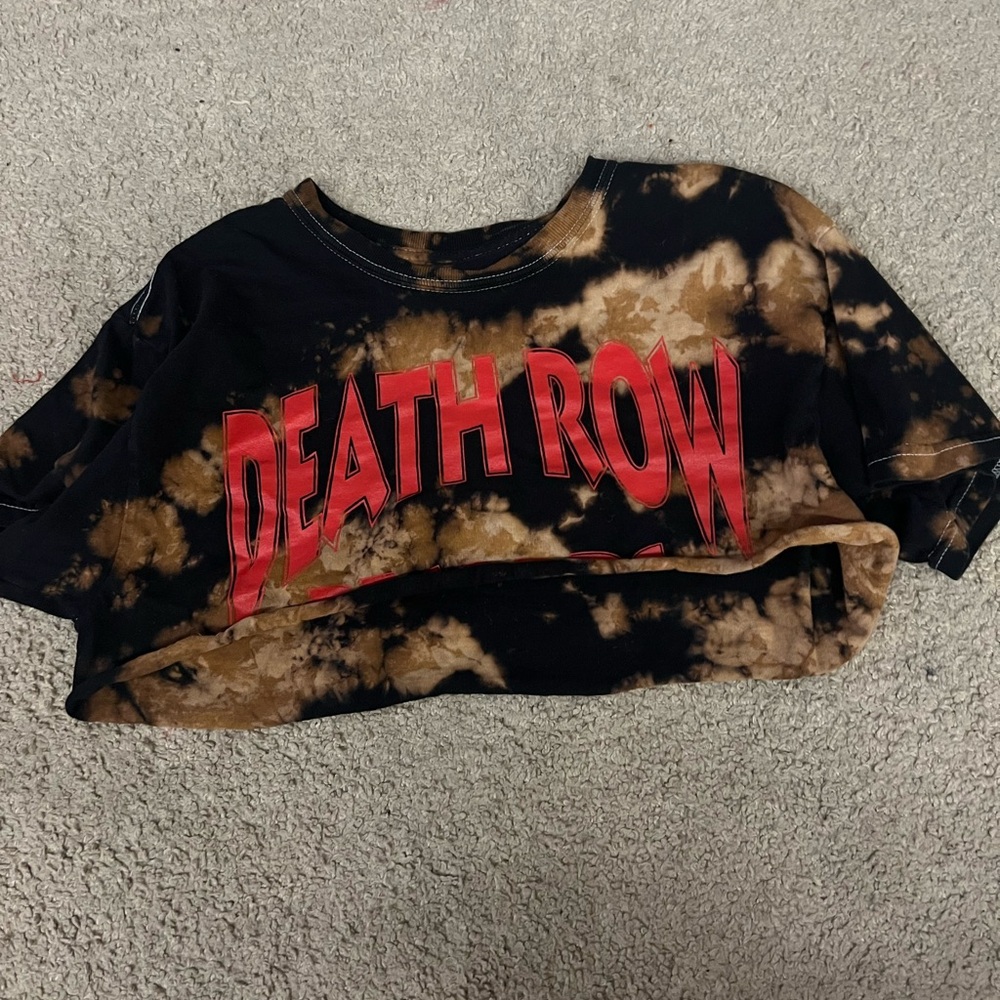 Cropped tee